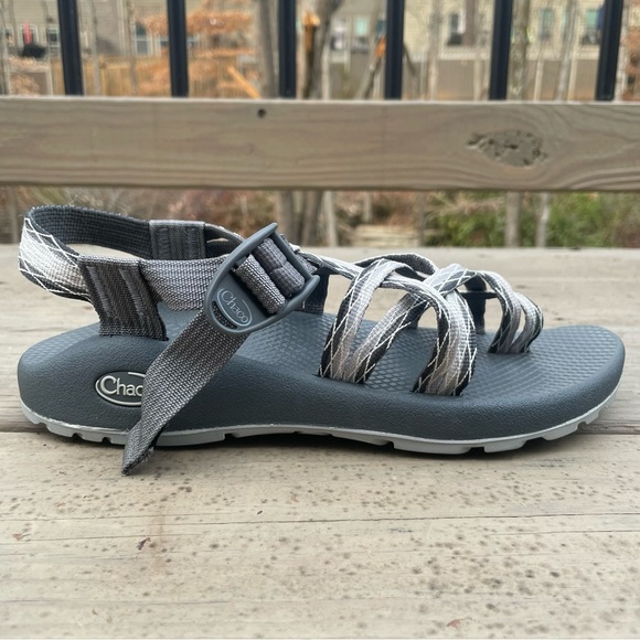 Chaco ZX2 gray Classic sandals size 8 - Picture 13 of 16